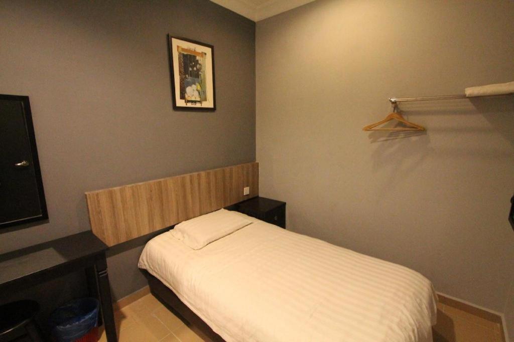 Station 18 Hotel 2*