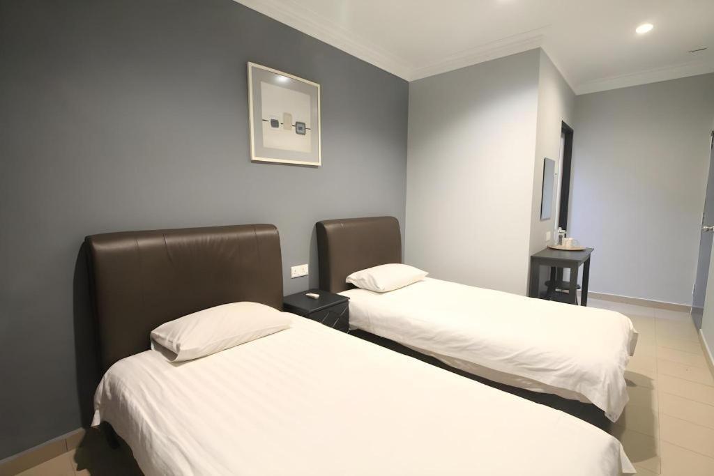 Hotel Station 18 2*